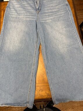 Light Blue Wide-Leg Women’s Jeans
